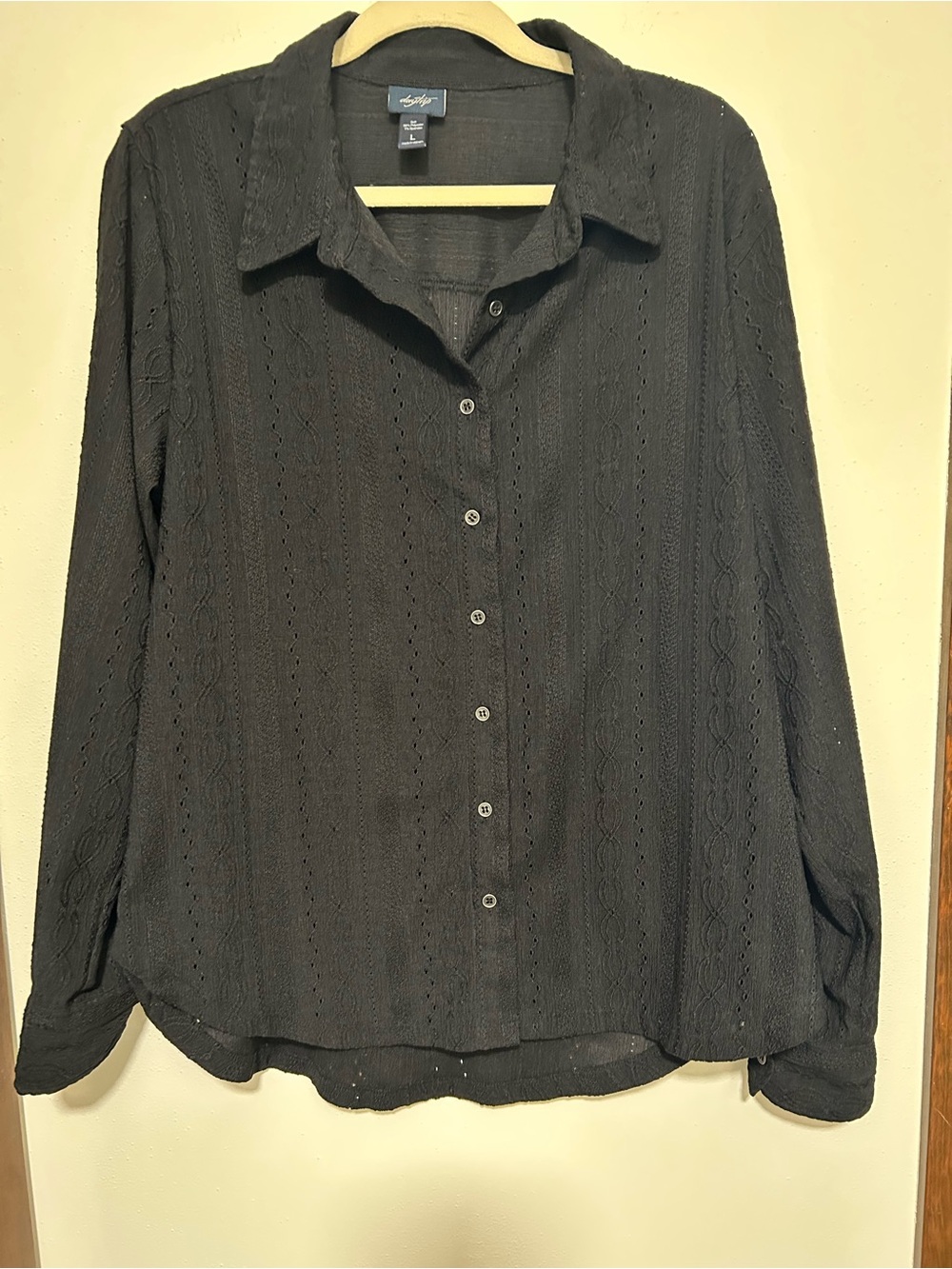 BKE Buckle DaytripBlack Button-Up Long-Sleeve Women's Top large